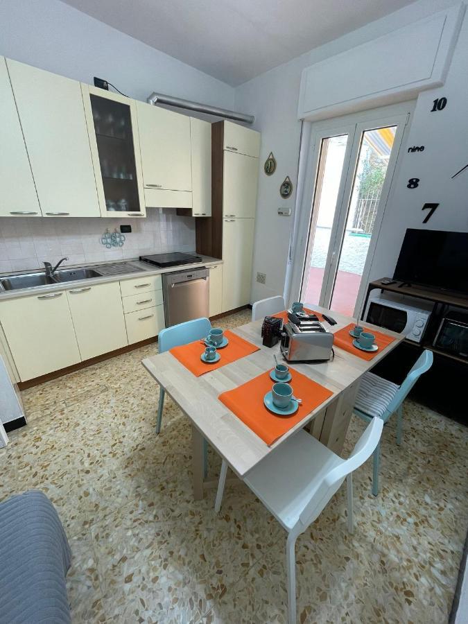 Gigi'S House Apartment Alassio Ngoại thất bức ảnh